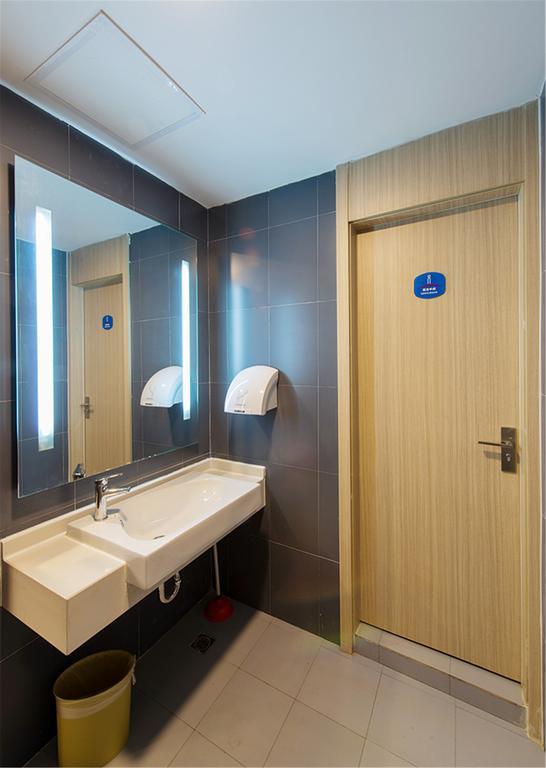Hanting Hotel Suzhou International World Studios Екстер'єр фото