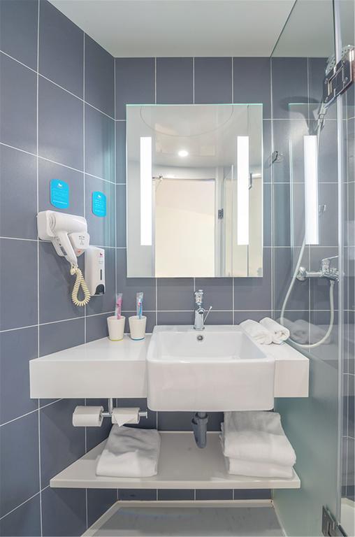 Hanting Hotel Suzhou International World Studios Екстер'єр фото